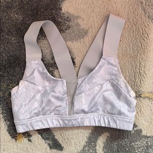 Alo yoga sports bra